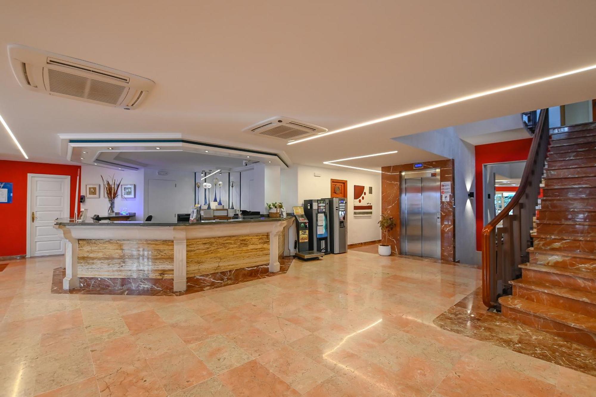 Hotel Pinos Playa Santanyi Eksteriør bilde