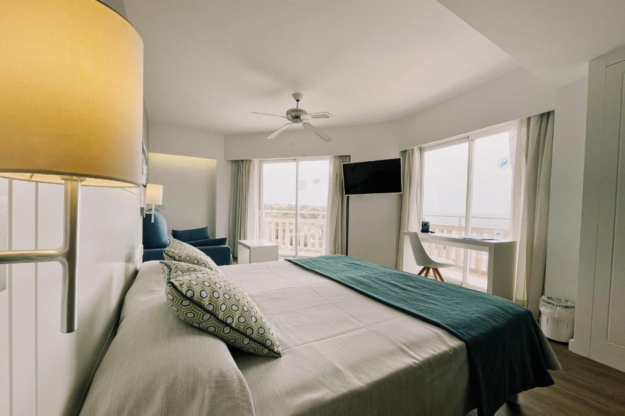 Hotel Pinos Playa Santanyi Eksteriør bilde